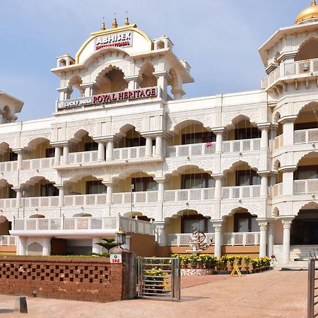 Lucky India Royal Heritage Puri Exteriör bild